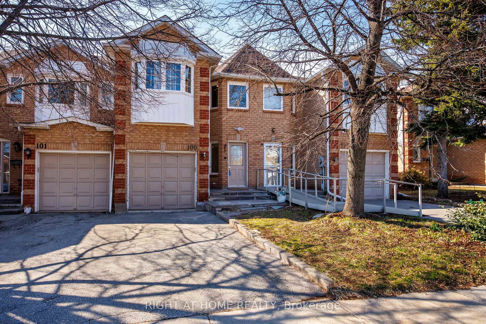 2350-grand-ravine-drive-oakville-ontario-w12979314