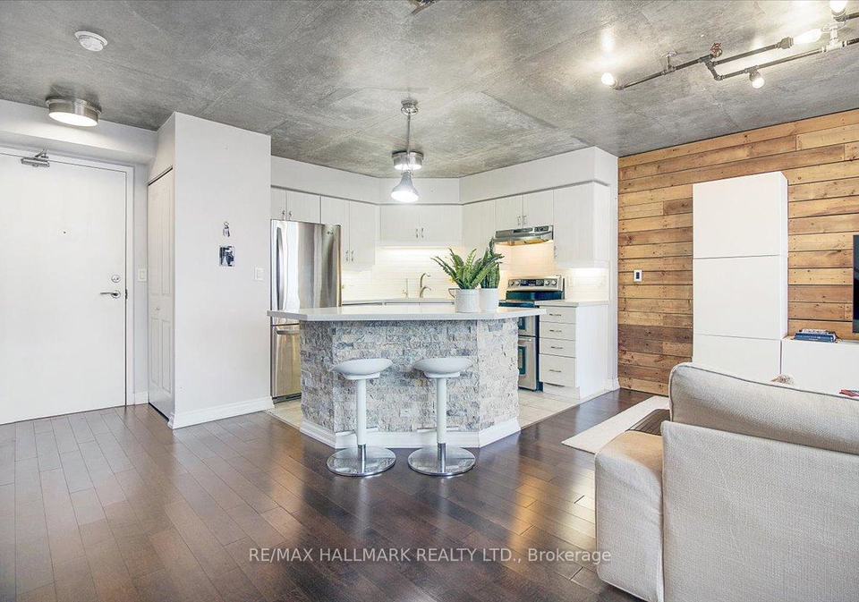 250-manitoba-street-etobicoke-ontario-w12979336
