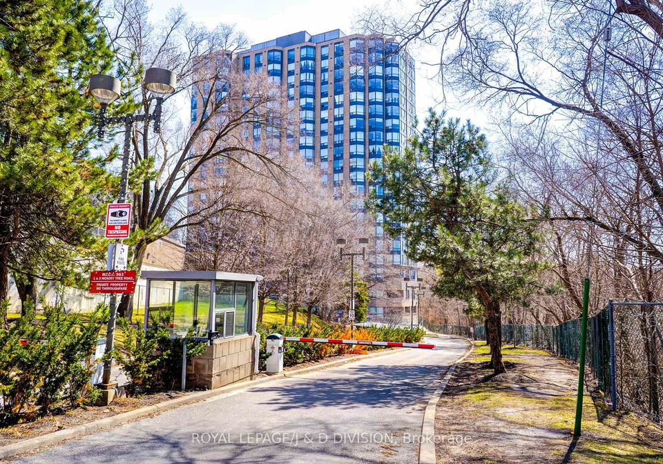 3-hickory-tree-road-north-york-ontario-w12979588