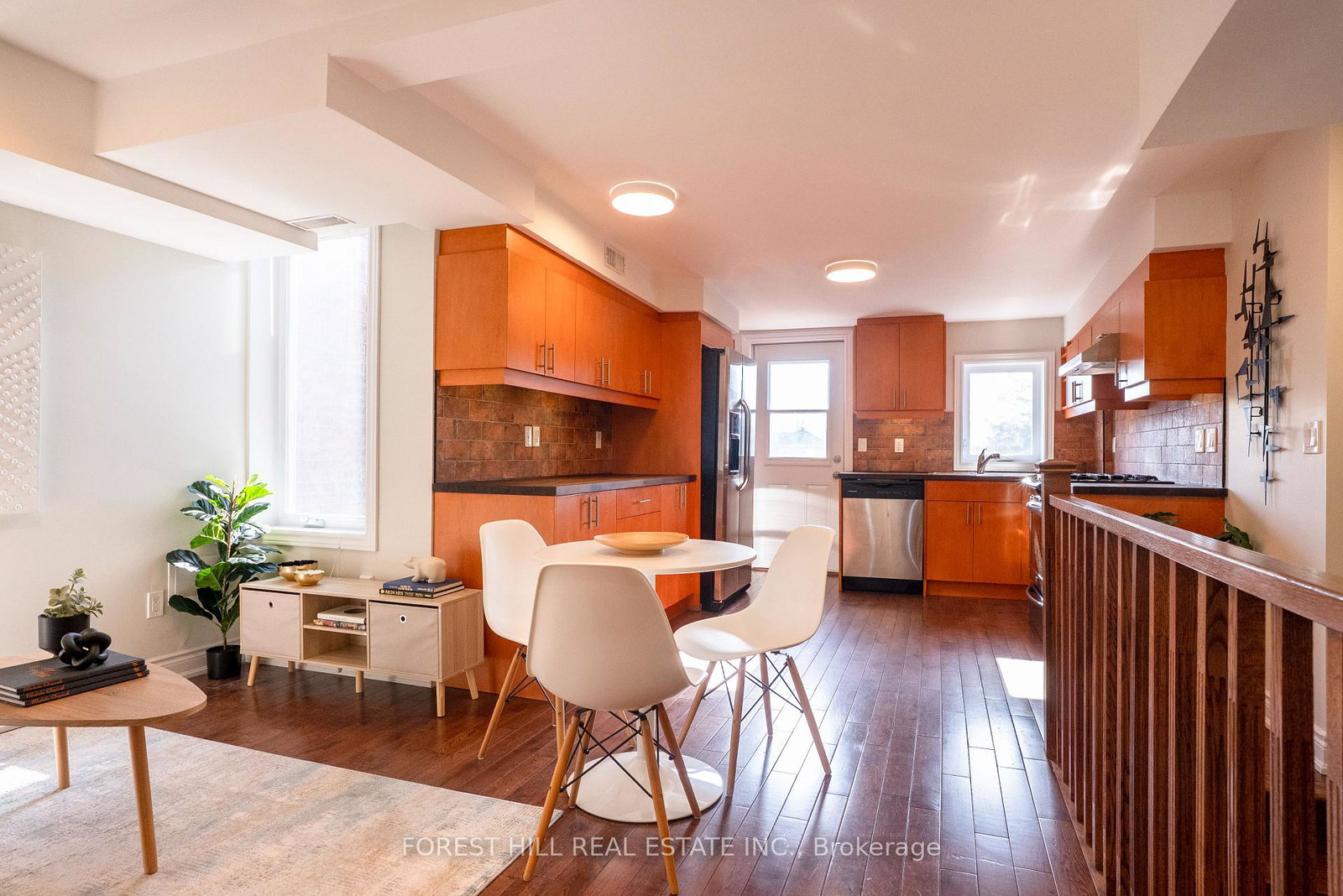 32-castleton-avenue-toronto-ontario-w12979668