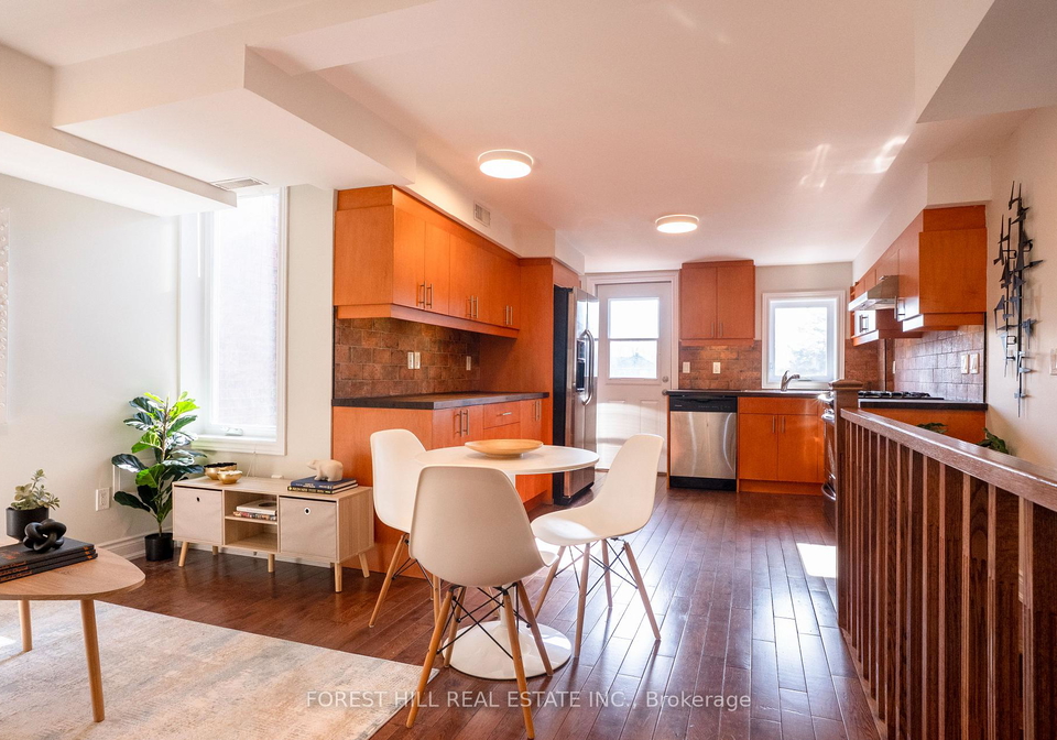32-castleton-avenue-toronto-ontario-w12979668