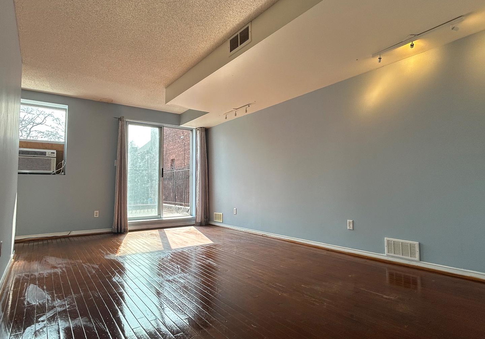 1289-queen-street-w-toronto-ontario-w12979736