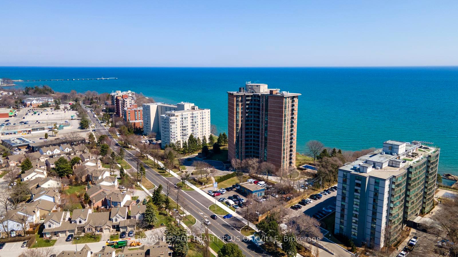5250-lakeshore-road-burlington-ontario-w12979782