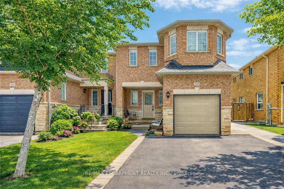 2468-newcastle-crescent-oakville-ontario-w12979868