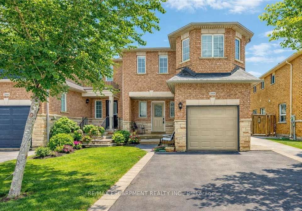 2468-newcastle-crescent-oakville-ontario-w12979868