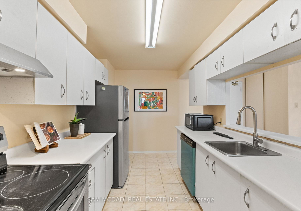 35-trailwood-drive-mississauga-ontario-w12979896