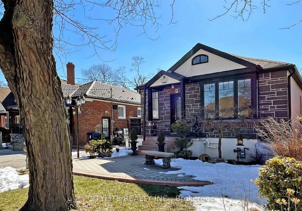 181-king-street-north-york-ontario-w12980106