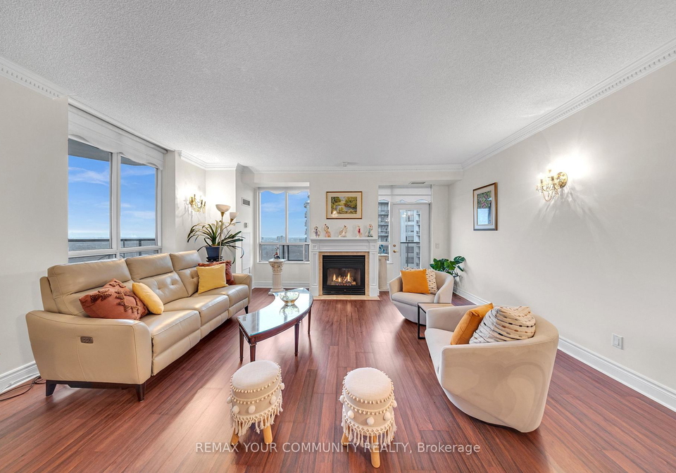 35-kingsbridge-garden-circle-mississauga-ontario-w12980214