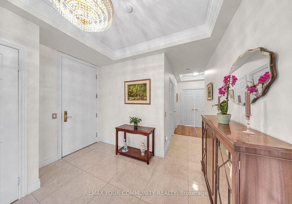 35-kingsbridge-garden-circle-mississauga-ontario-w12980214