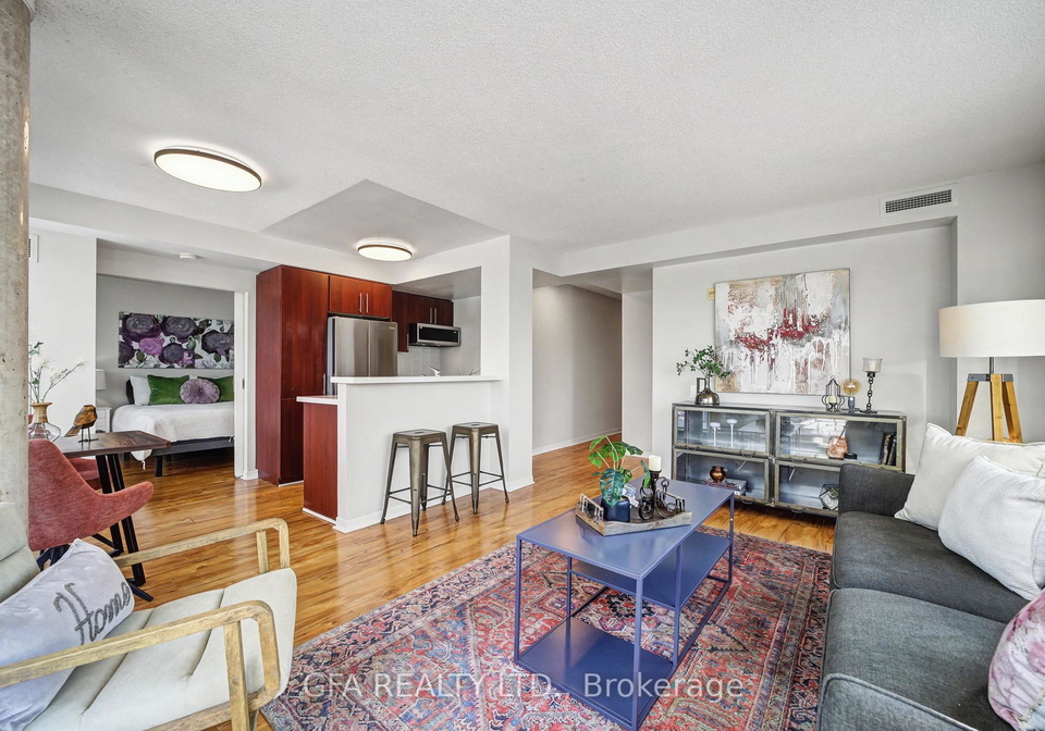 1040-the-queensway-street-etobicoke-ontario-w12980268