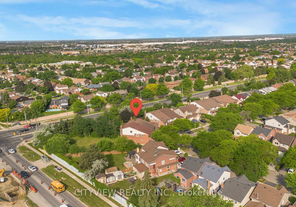 28-foxacre-row-brampton-ontario-w12980422