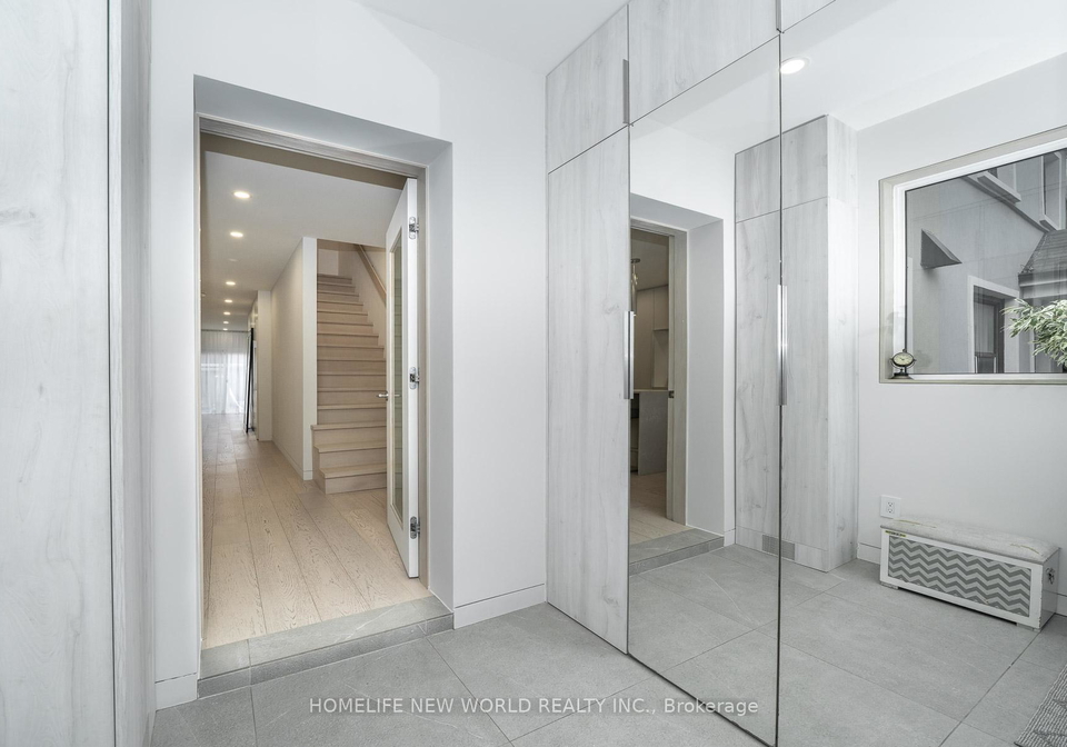 30-carling-avenue-toronto-ontario-w12980432
