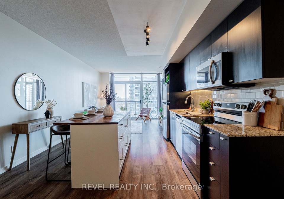103-the-queensway-avenue-toronto-ontario-w12981012