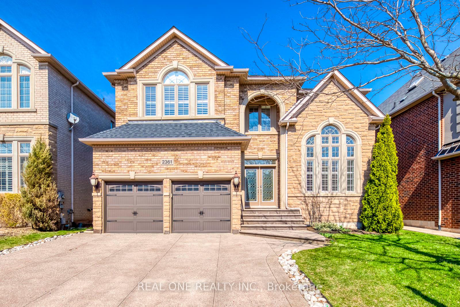 2361-rideau-drive-oakville-ontario-w12981064
