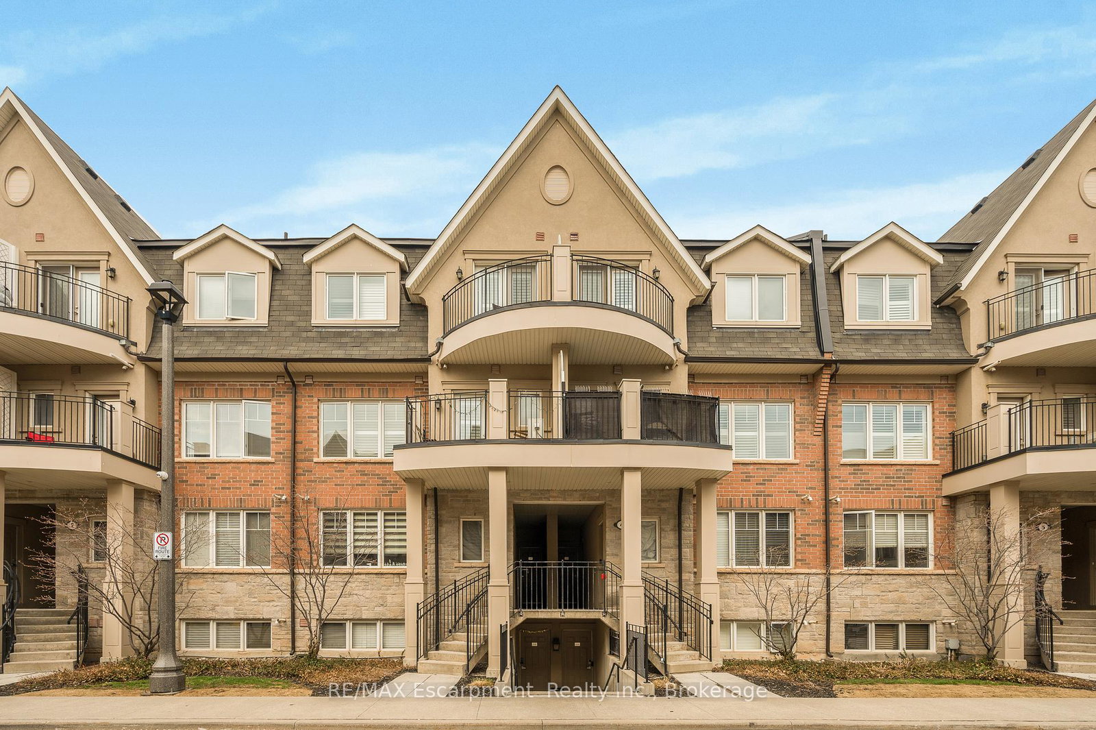 2420-baronwood-drive-oakville-ontario-w12981074
