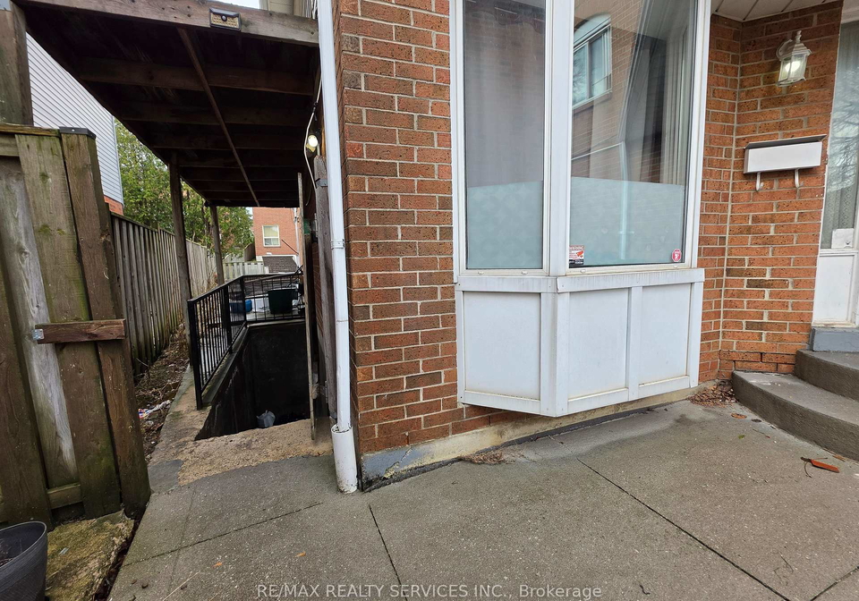 377-mill-street-s-brampton-ontario-w12981296