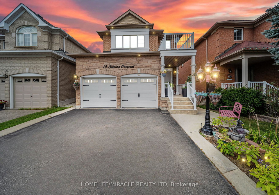 19-culture-crescent-brampton-ontario-w12981404