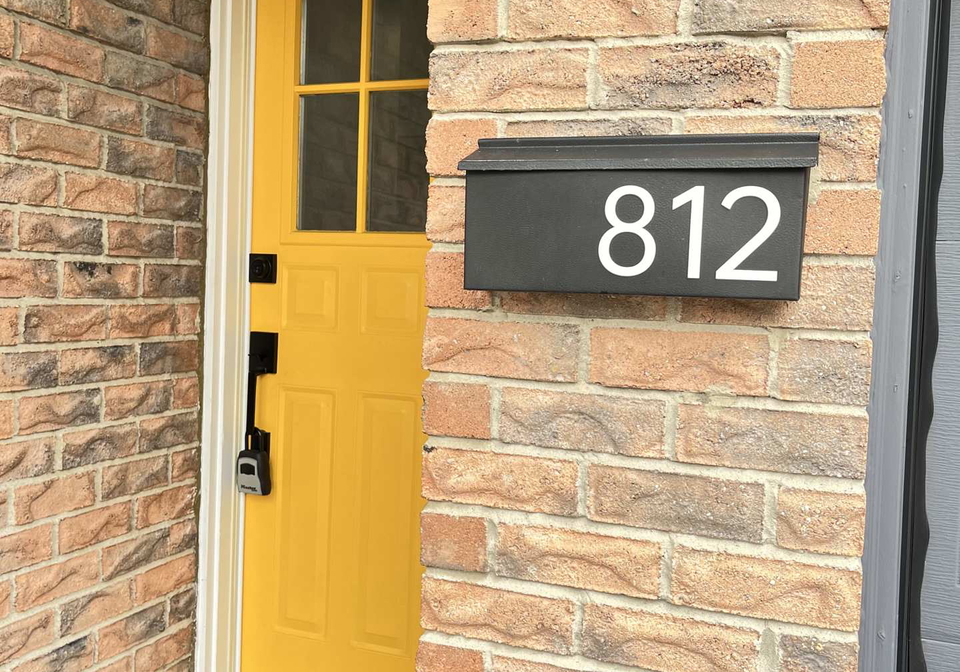 812-sweetwater-crescent-mississauga-ontario-w12981710