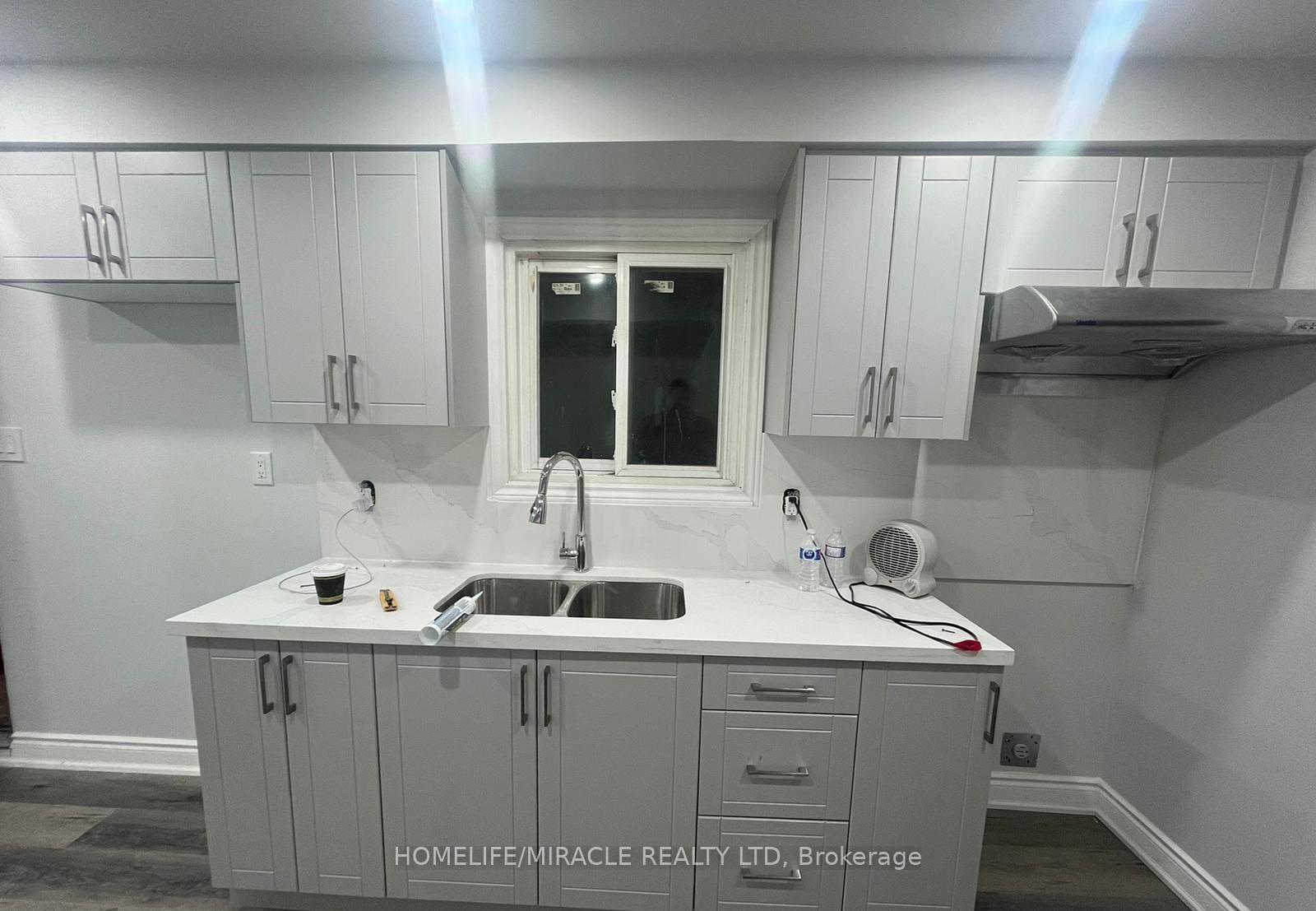 8-rotherglen-court-brampton-ontario-w12981752