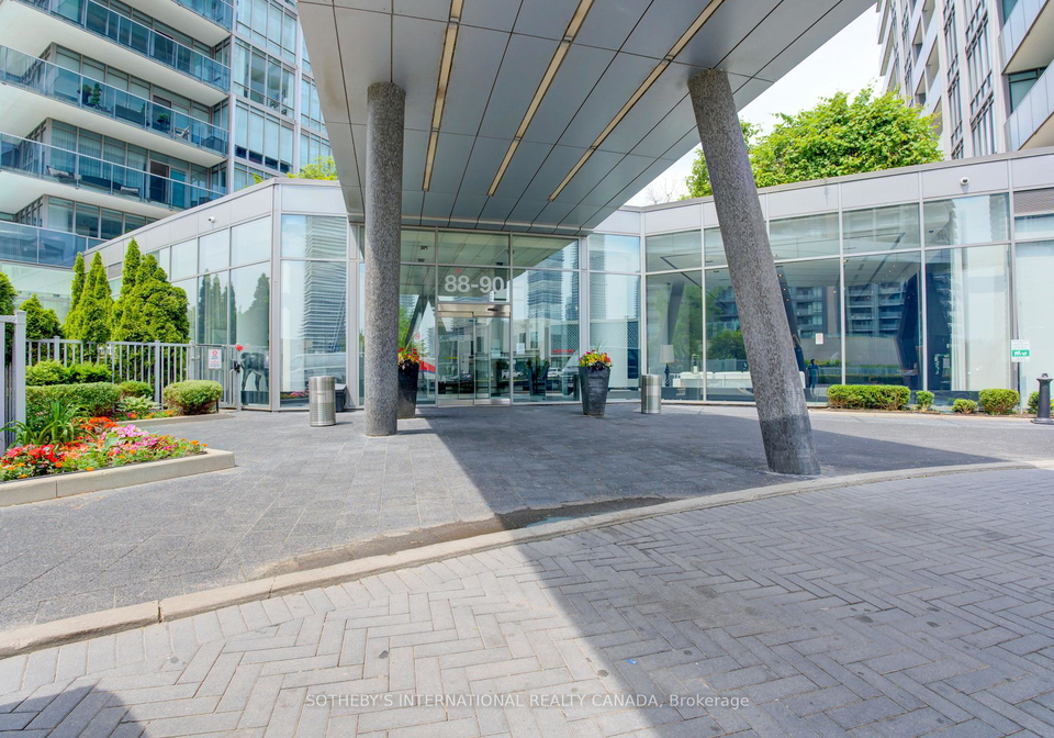 88-park-lawn-road-etobicoke-ontario-w12981770