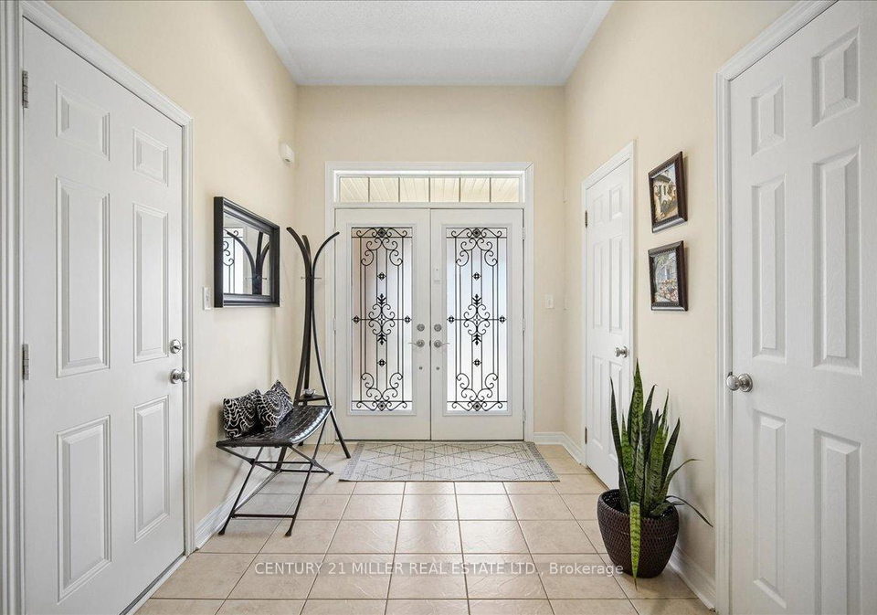 2019-trawden-way-oakville-ontario-w12981830