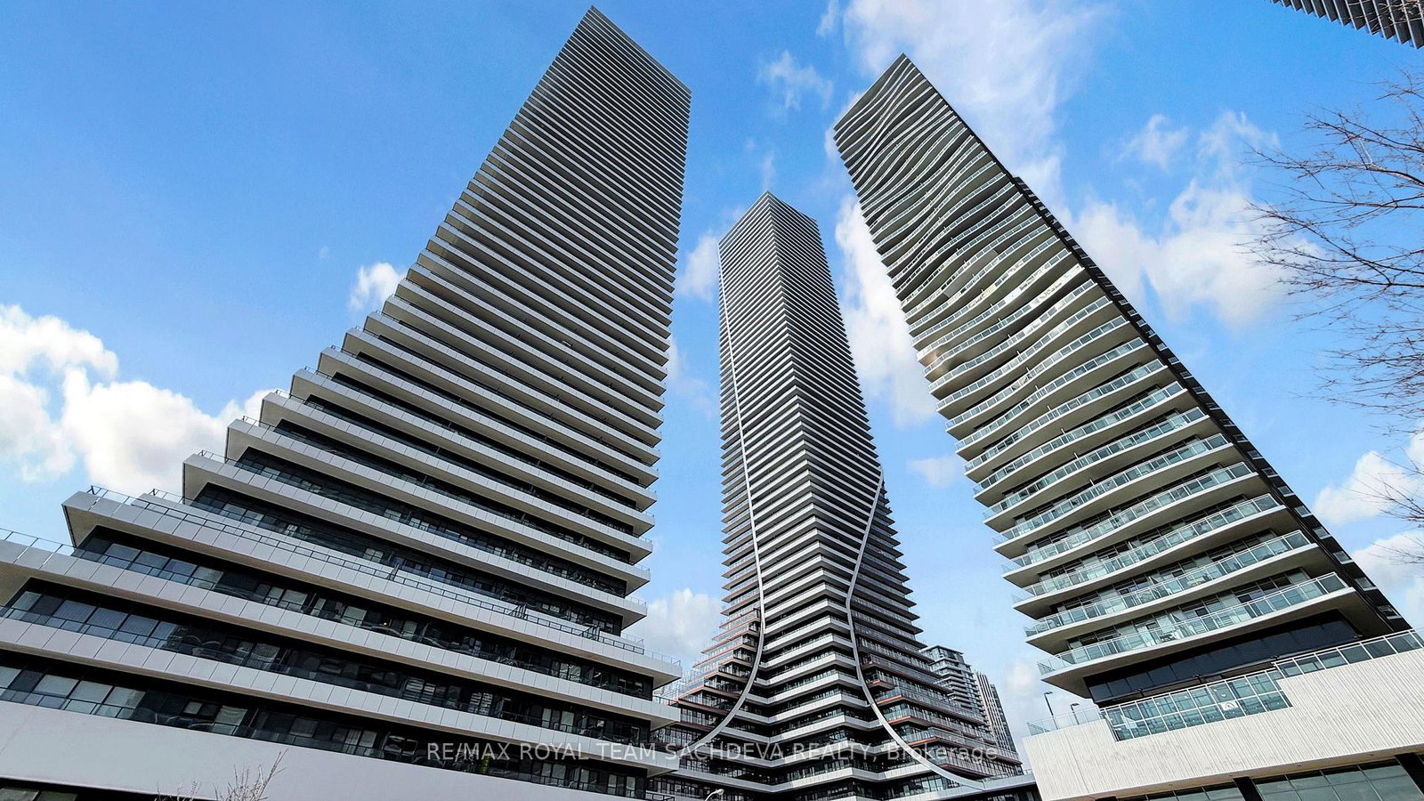 30-shore-breeze-drive-etobicoke-ontario-w12981850