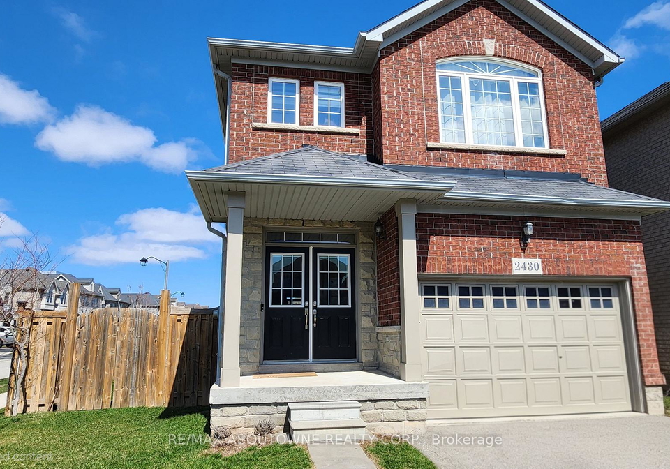 2430-whistling-springs-crescent-oakville-ontario-w12982034