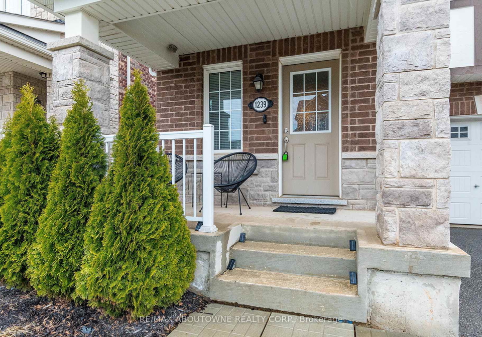 1239-mulroney-heights-milton-ontario-w12982040