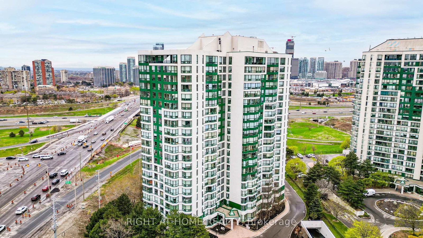 4450-tucana-court-mississauga-ontario-w12982088