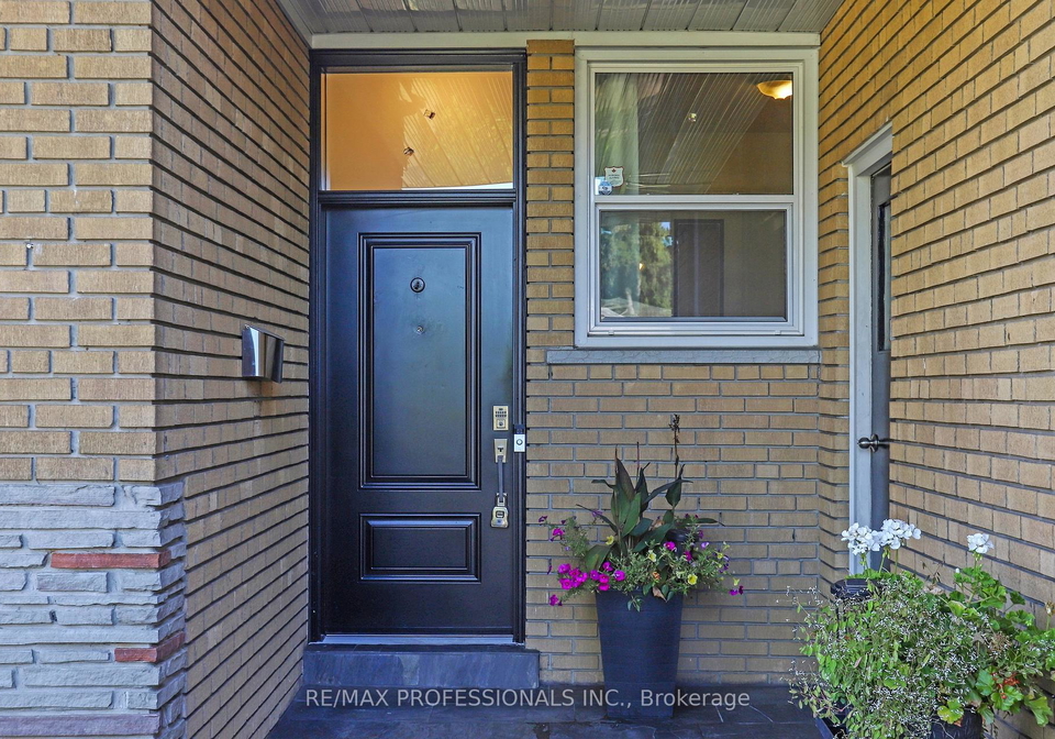 3-hartsdale-drive-e-etobicoke-ontario-w12982118