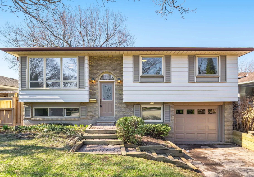 142-osborne-crescent-nw-oakville-ontario-w12982136
