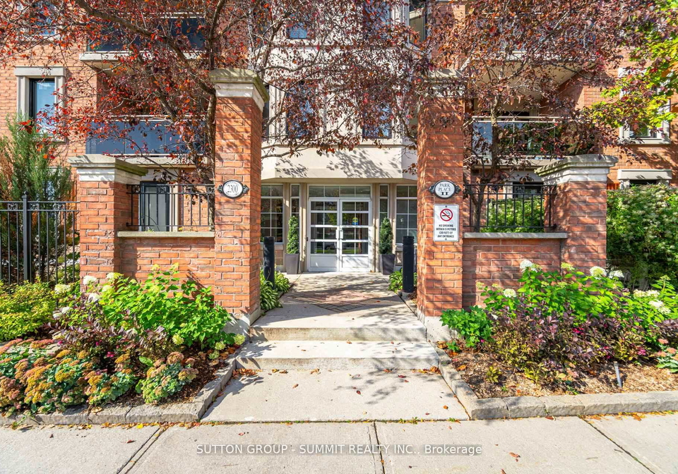 2300-parkhaven-boulevard-oakville-ontario-w12982442