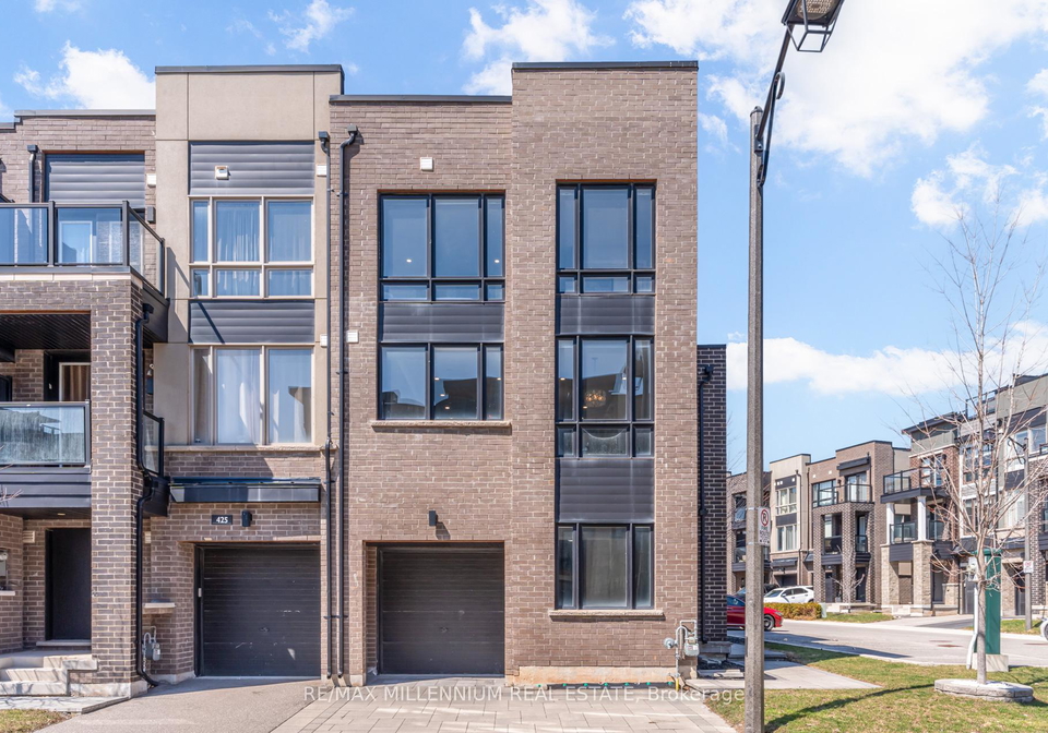 3058-blacktusk-common-oakville-ontario-w12982568
