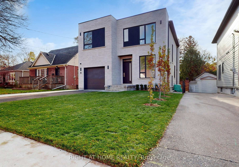 19-putney-road-etobicoke-ontario-w12982740