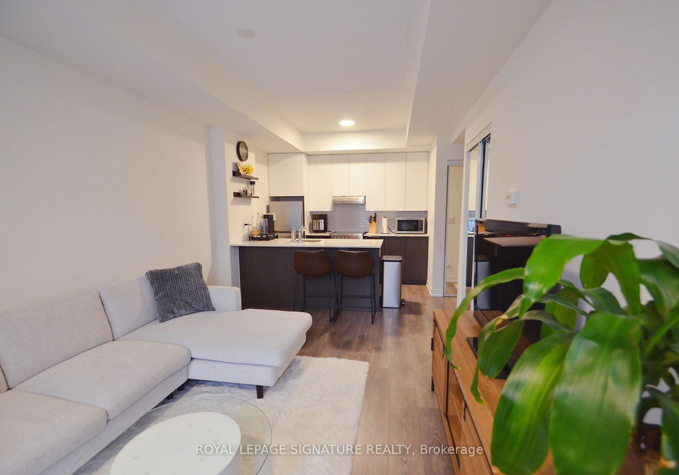 100-canon-jackson-drive-north-york-ontario-w12982798