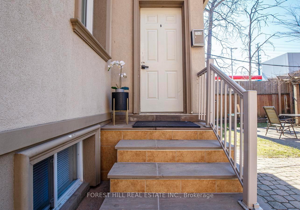 19-troy-street-mississauga-ontario-w12982814