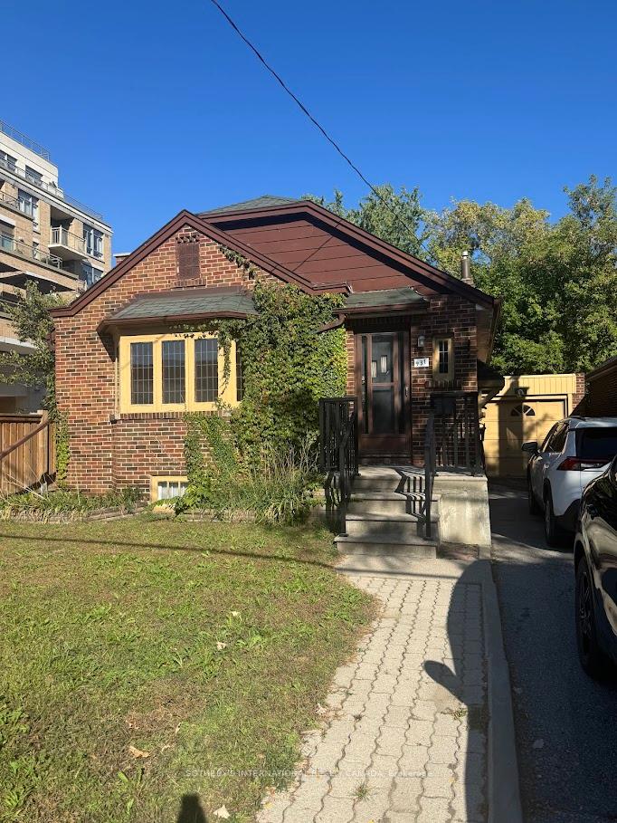 931-royal-york-road-etobicoke-ontario-w12982920