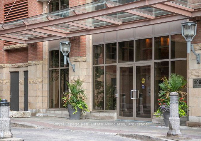 330-princess-royal-drive-mississauga-ontario-w12982960