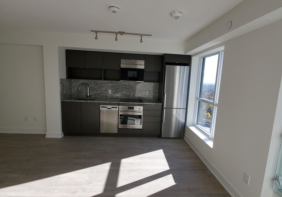 9-mabelle-avenue-etobicoke-ontario-w12983064
