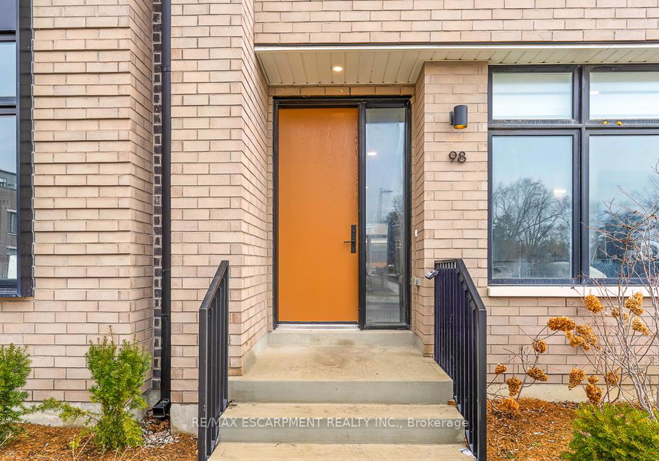 35-lou-parson-way-mississauga-ontario-w12983084
