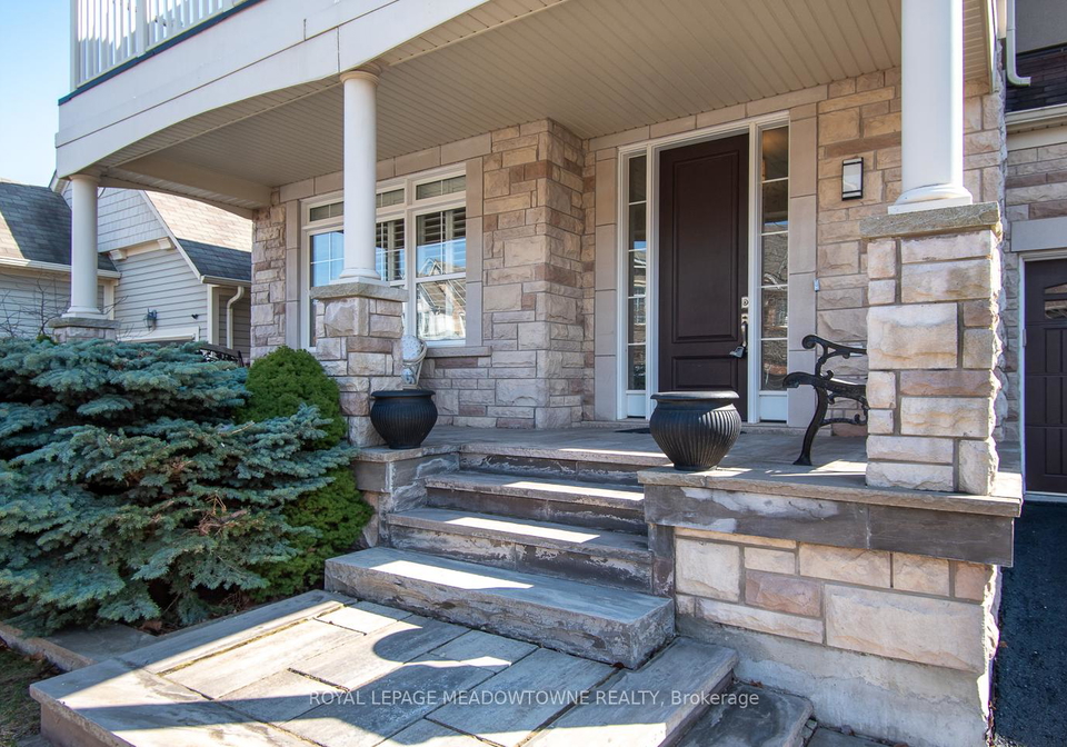352-peregrine-way-milton-ontario-w12983332