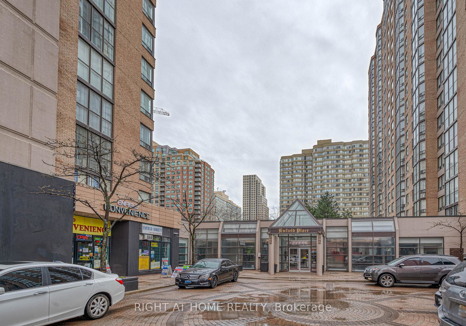 265-enfield-place-mississauga-ontario-w12983436