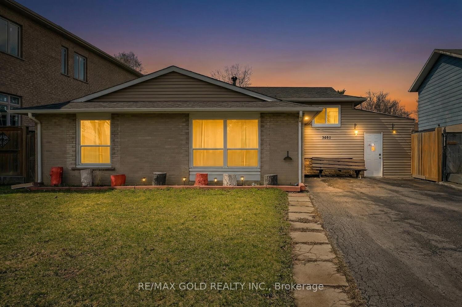 3031-lafontaine-road-mississauga-ontario-w12983492