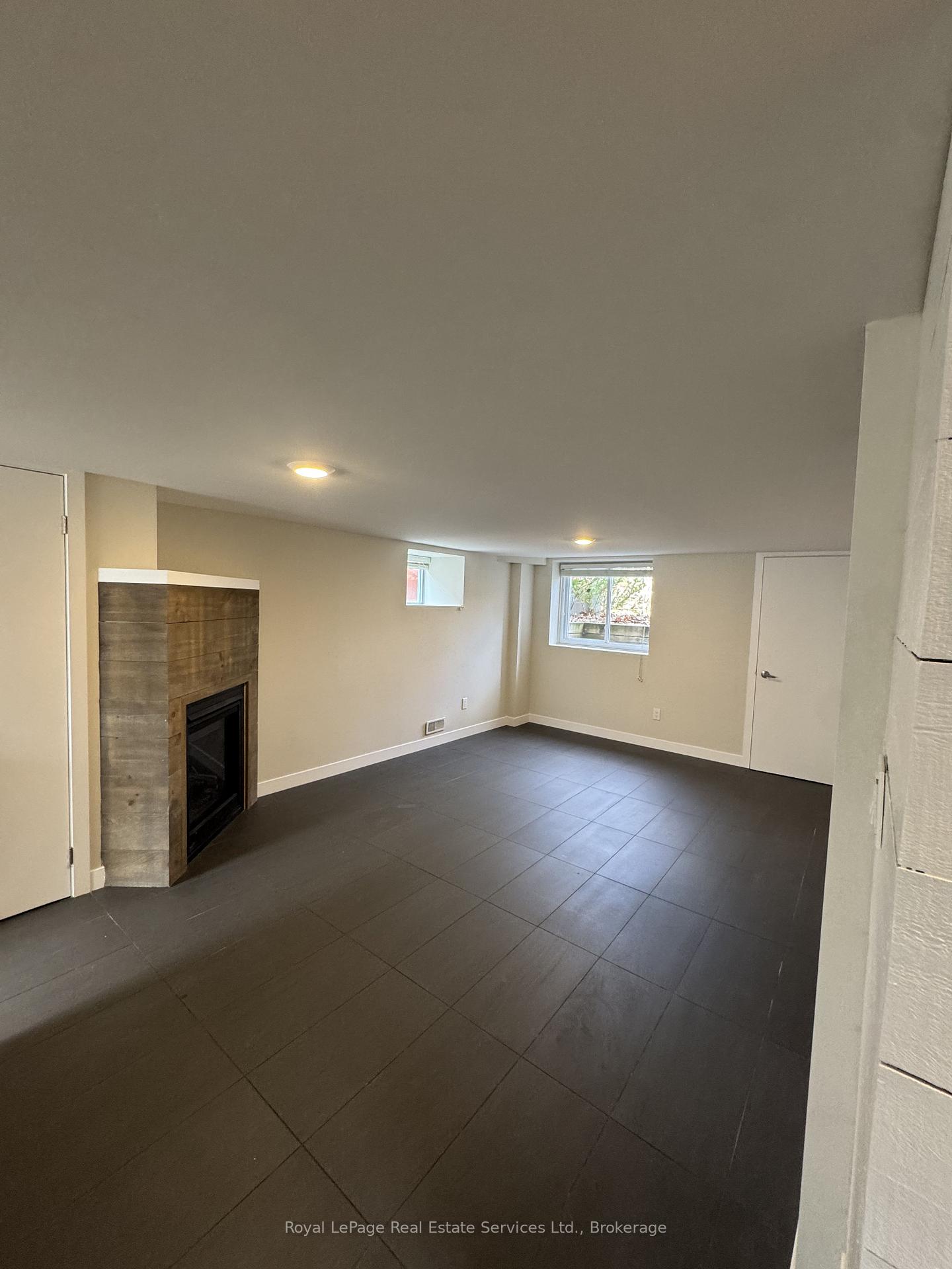 40-bond-street-oakville-ontario-w12983508