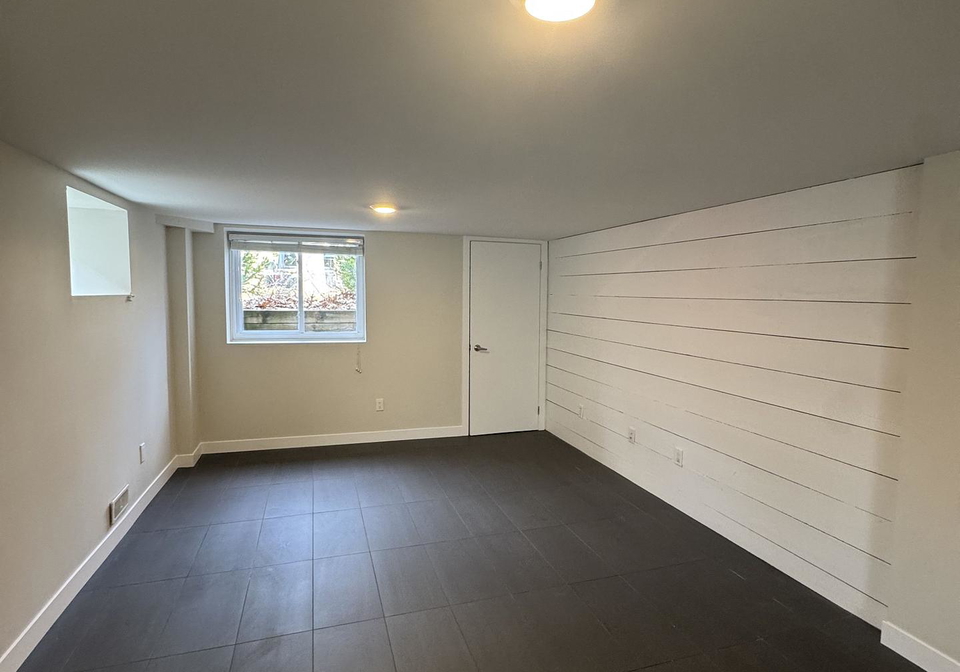 40-bond-street-oakville-ontario-w12983508