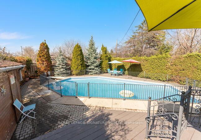 130-carsbrooke-road-etobicoke-ontario-w12983640