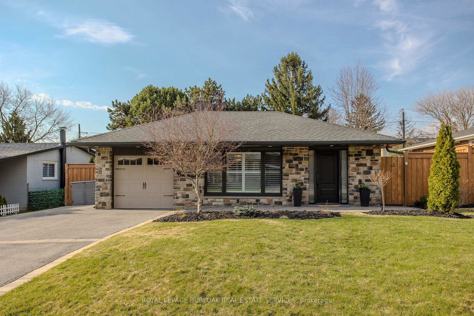 1375-langdale-crescent-oakville-ontario-w12983666