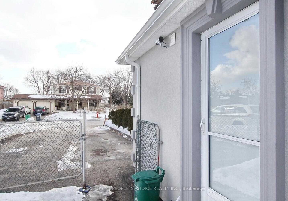 83-fallingdale-crescent-brampton-ontario-w12984420