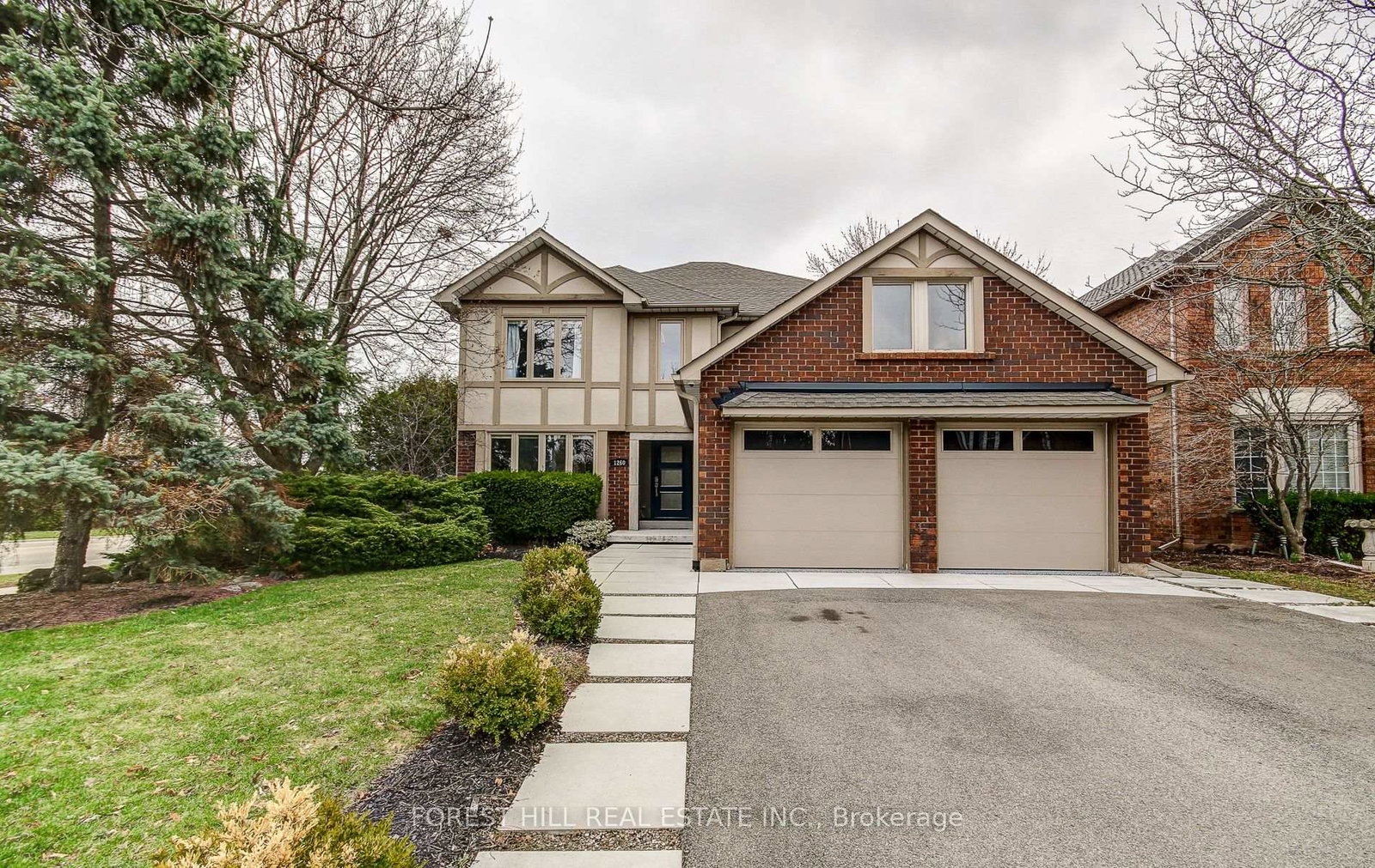 1260-mapleridge-crescent-oakville-ontario-w12984472