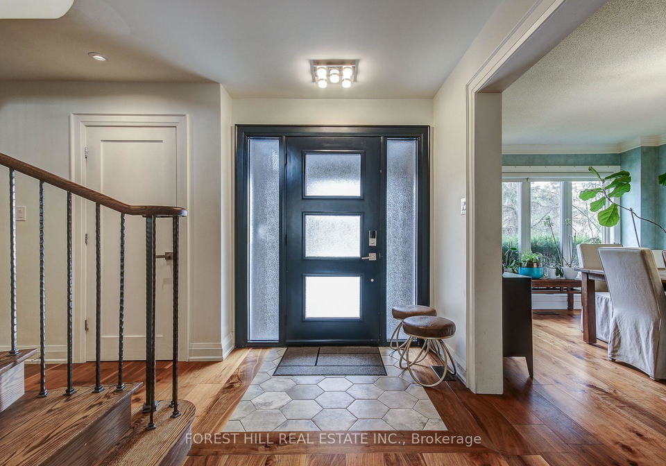 1260-mapleridge-crescent-oakville-ontario-w12984472
